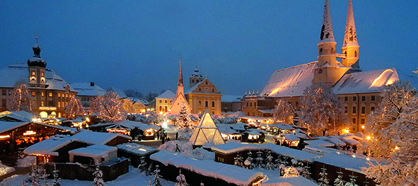 Altöttinger Christkindlmarkt: Adventzauber auf dem Kapellplatz